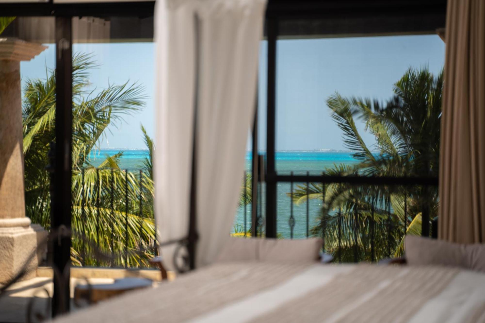 Villa Albatros Oceanfront Luxury Hotelzone كانكون المظهر الخارجي الصورة